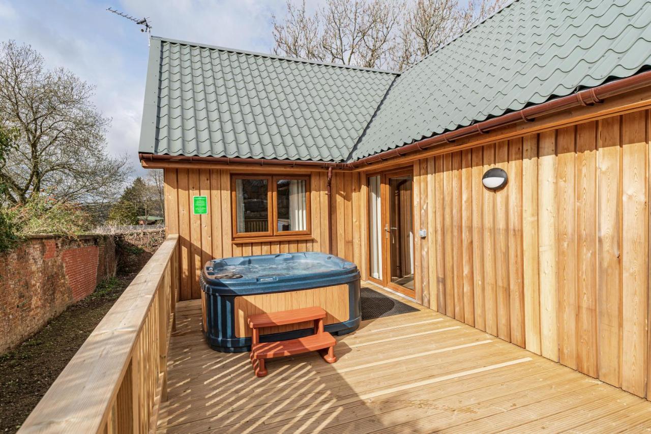 Osprey Lodge 1 With Hot Tub Newton Stewart Bagian luar foto