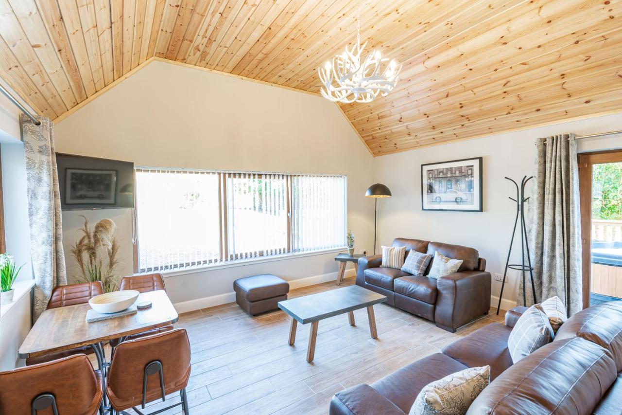 Osprey Lodge 1 With Hot Tub Newton Stewart Bagian luar foto
