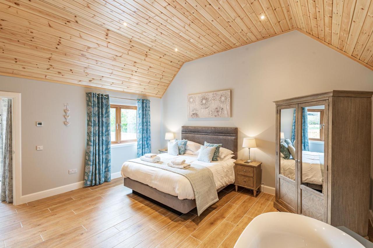Osprey Lodge 1 With Hot Tub Newton Stewart Bagian luar foto